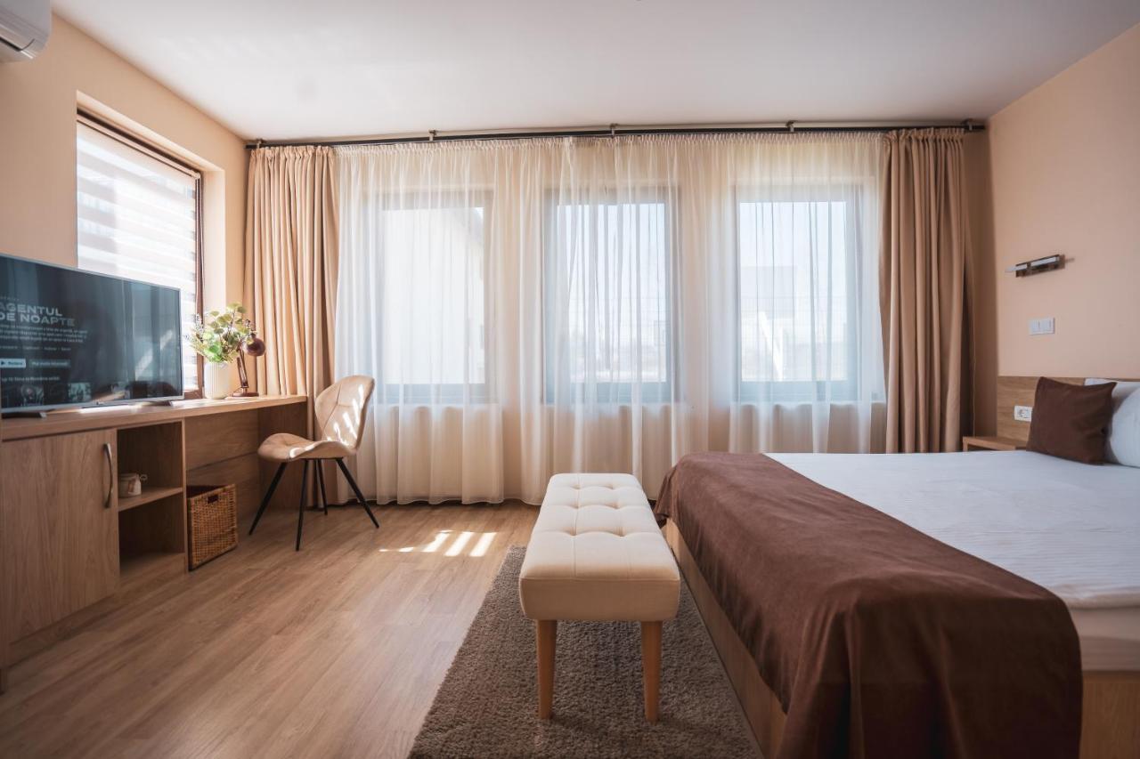 Roots Villa Redwood Brasov Luaran gambar