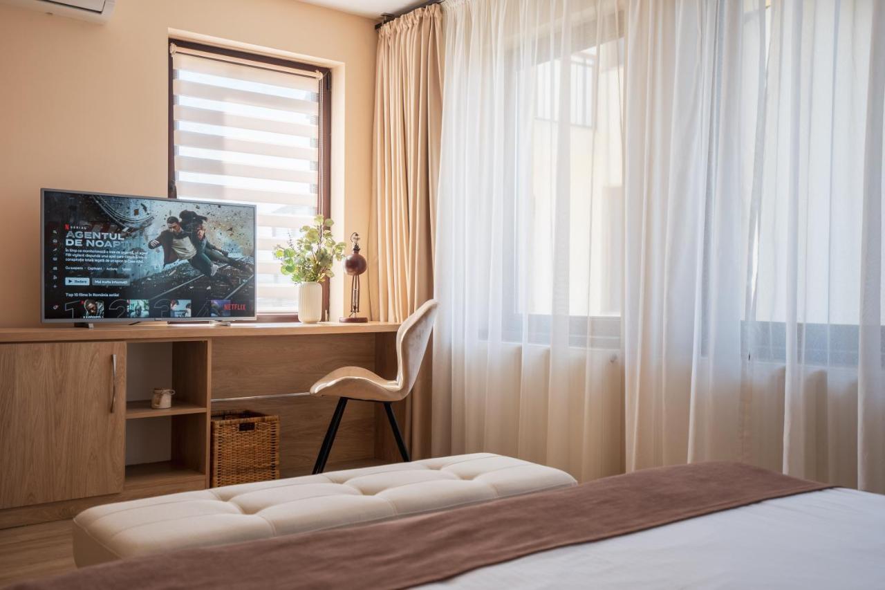 Roots Villa Redwood Brasov Luaran gambar