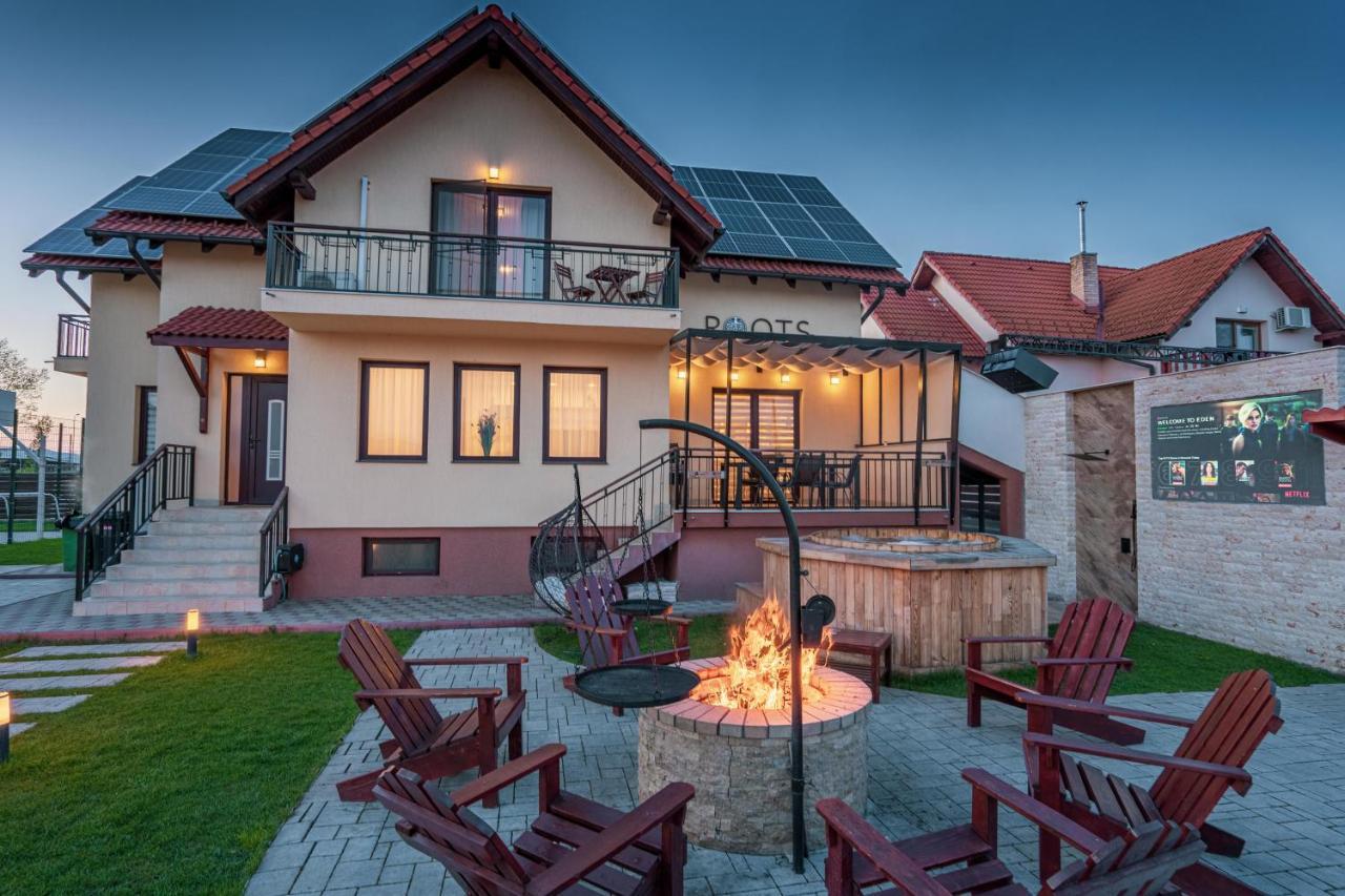Roots Villa Redwood Brasov Luaran gambar